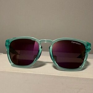 Tifosi Smirk Aqua Sunglasses Smoke Tint Rose Pink Mirror Lenses Running Cycling